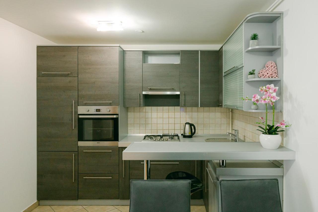 Ladenta Apartman*** ซาเกร็บ ภายนอก รูปภาพ